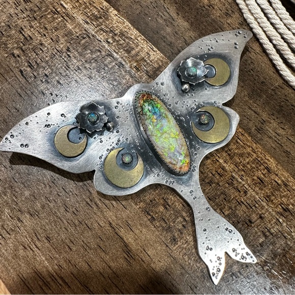 HUGE Chromafusion Luna Moth Opal & Moonstone Pendant – Sterling Silver 925 OOAK - Picture 4 of 6